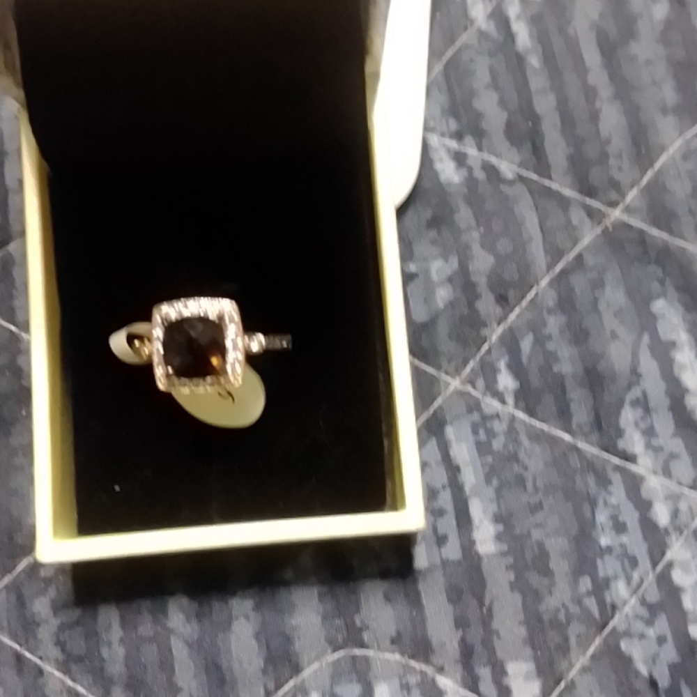 Ring - Picture 4 of 6